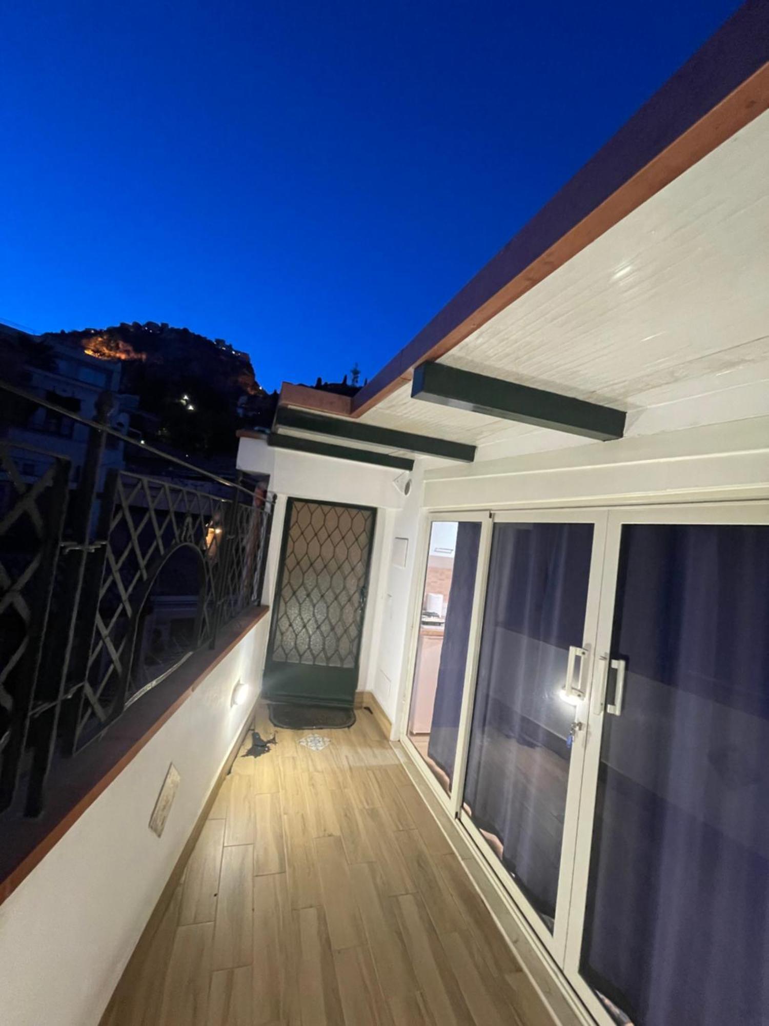 Taormina'S Sun Apartment Ngoại thất bức ảnh
