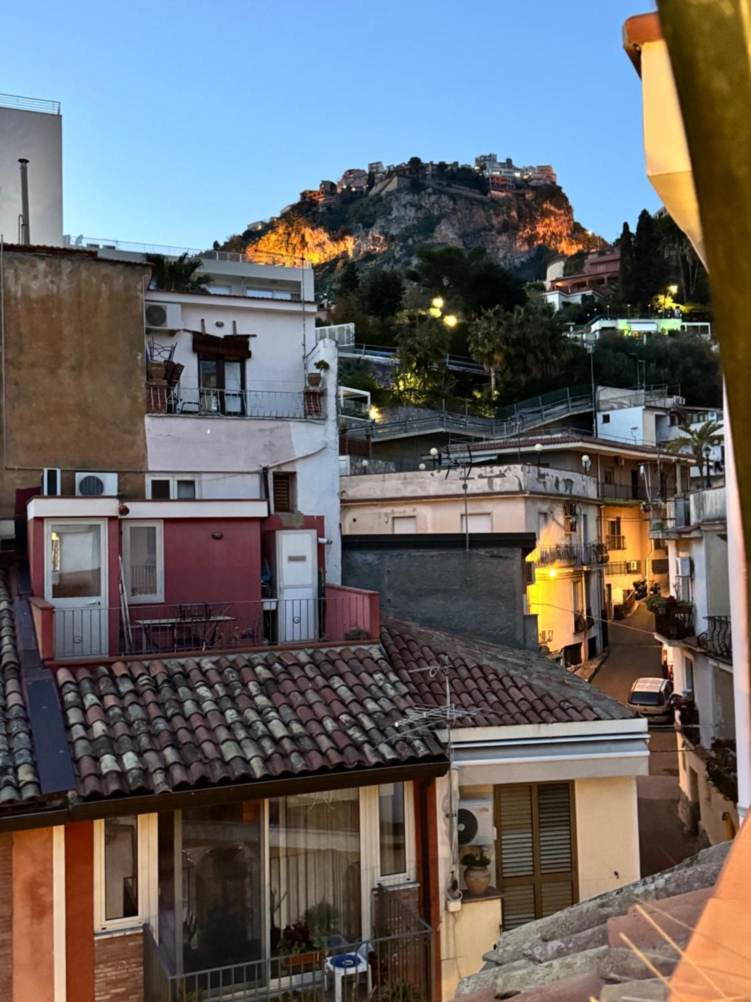 Taormina'S Sun Apartment Ngoại thất bức ảnh