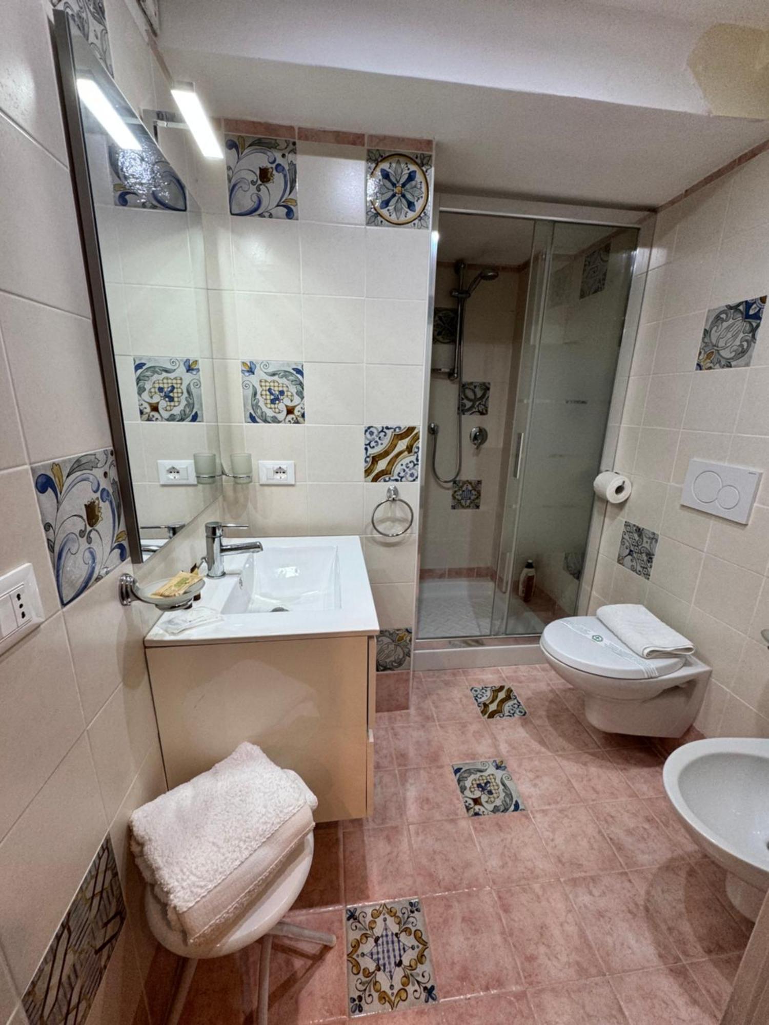 Taormina'S Sun Apartment Ngoại thất bức ảnh