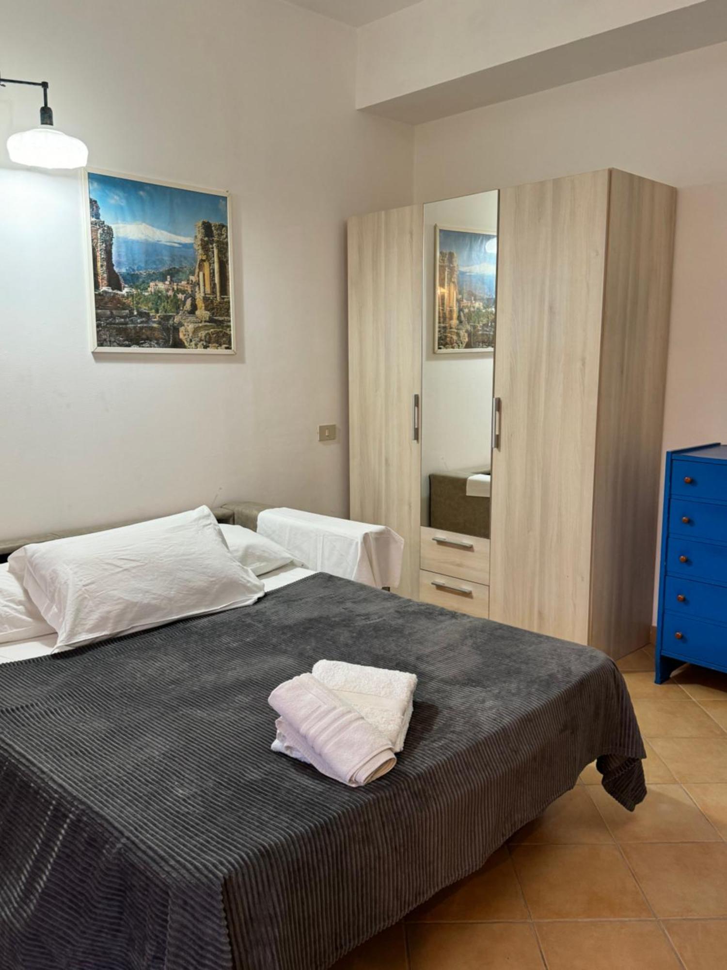 Taormina'S Sun Apartment Ngoại thất bức ảnh