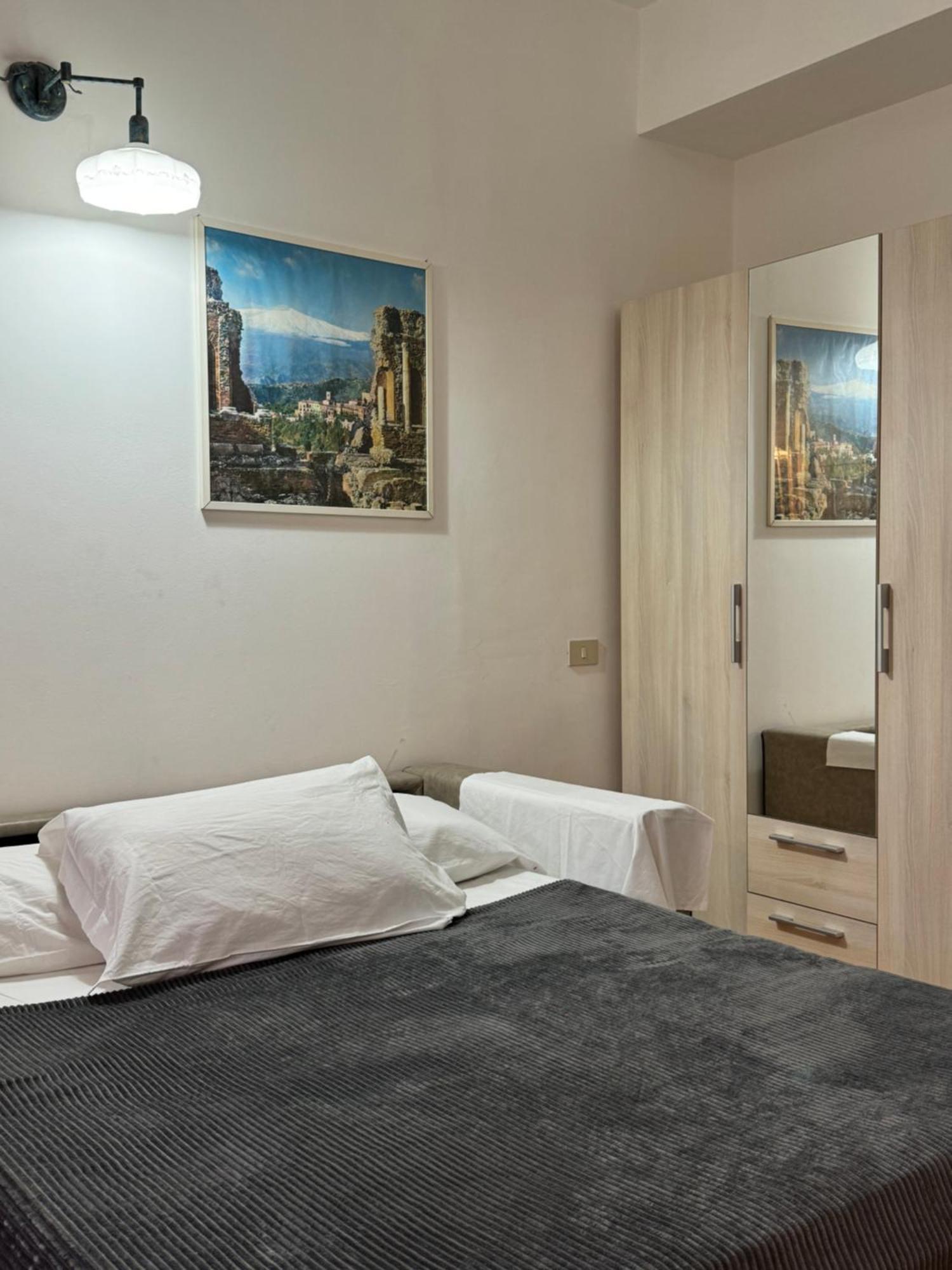 Taormina'S Sun Apartment Ngoại thất bức ảnh