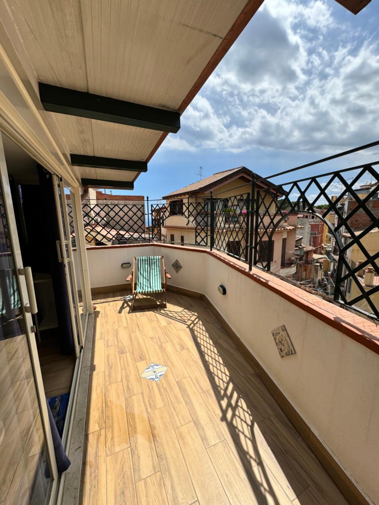 Taormina'S Sun Apartment Ngoại thất bức ảnh
